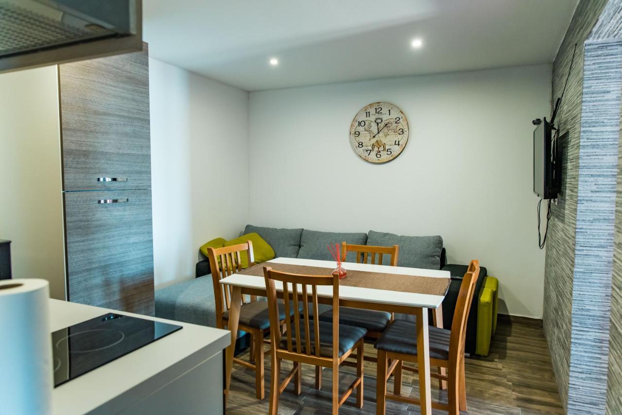 Ella Apartment Lukovo Šugarje Екстериор снимка