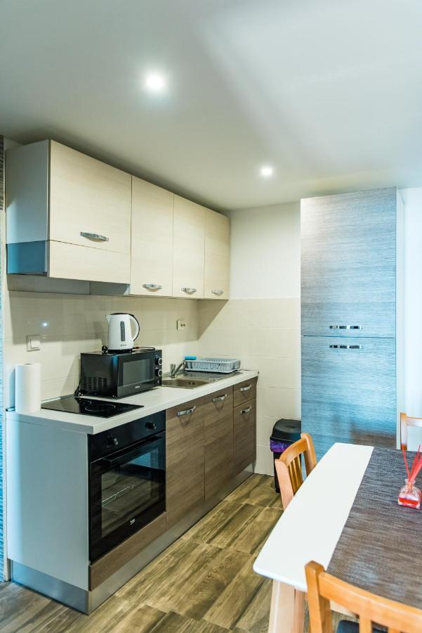 Ella Apartment Lukovo Šugarje Екстериор снимка