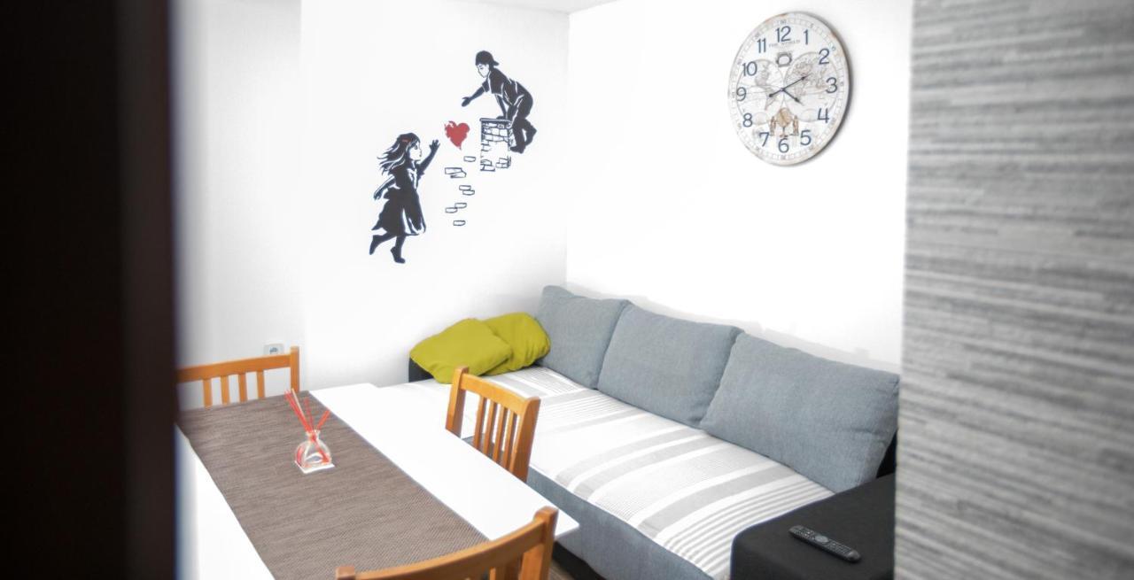 Ella Apartment Lukovo Šugarje Екстериор снимка